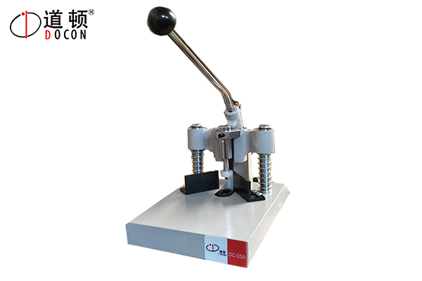 DC-05A manual round corner cutter